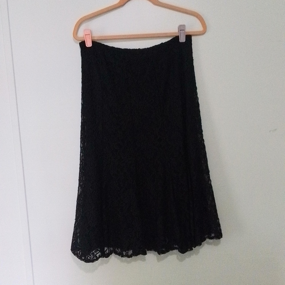 Ashley Blue ladies size large skirt black lace/with underlining